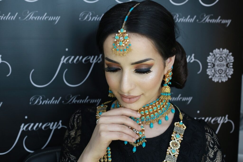 Indian pakistani bangali bridal makeup bridal hair style black smokey eye makeup heavy glam makeup